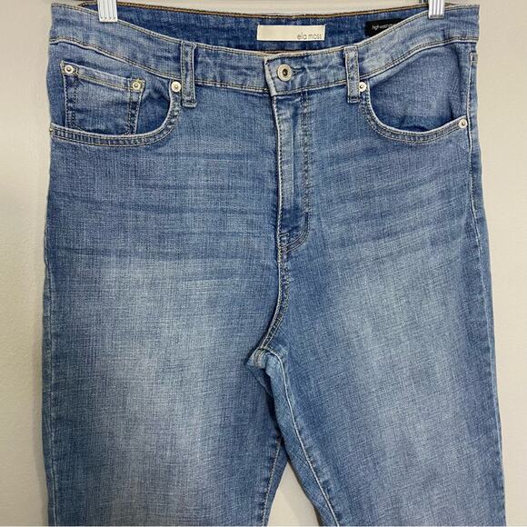 Ella Moss High Waist Straight Leg Vintage Vibe
Jeans 14/32 - Picture 5 of 8